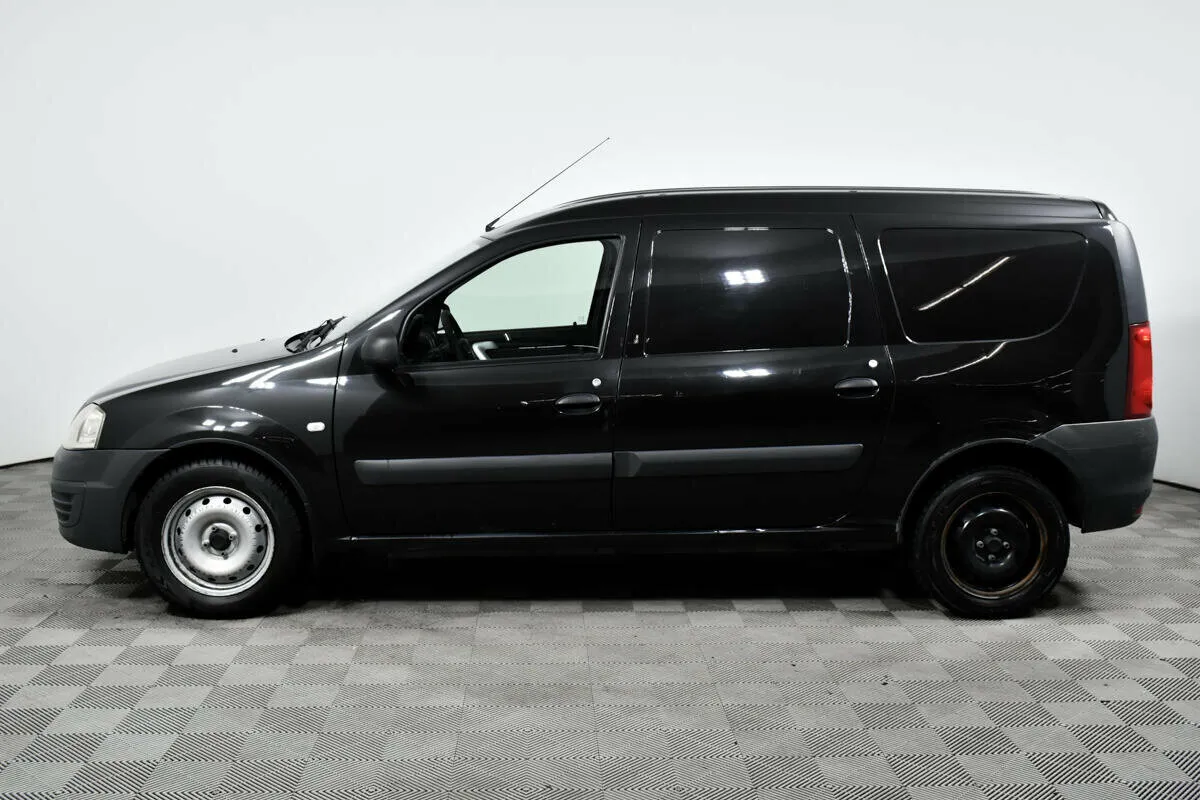 Lada (ВАЗ) Largus I · Standard (5 мест) — фото 3