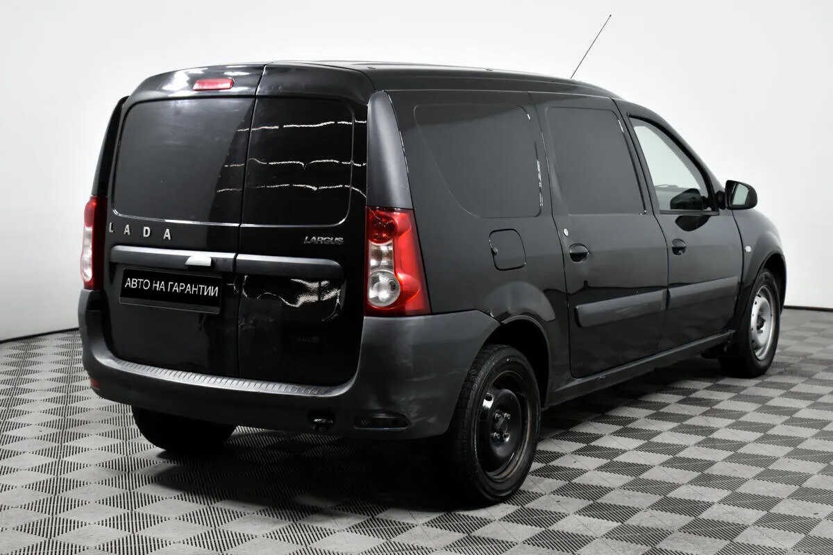 Lada (ВАЗ) Largus I · Standard (5 мест) — фото 5