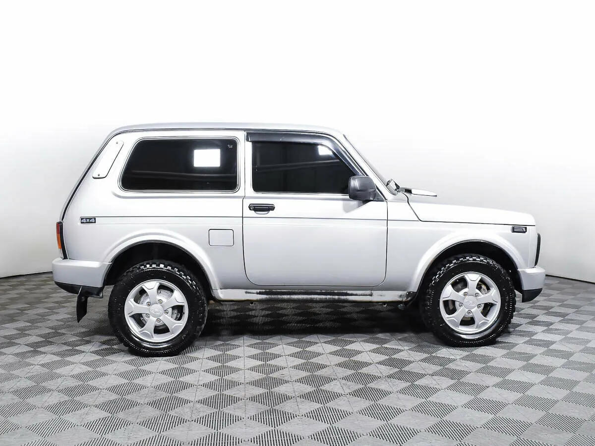 Lada (ВАЗ) 2121 (4x4) I Рестайлинг · Luxe 40th Anniversary — фото 4