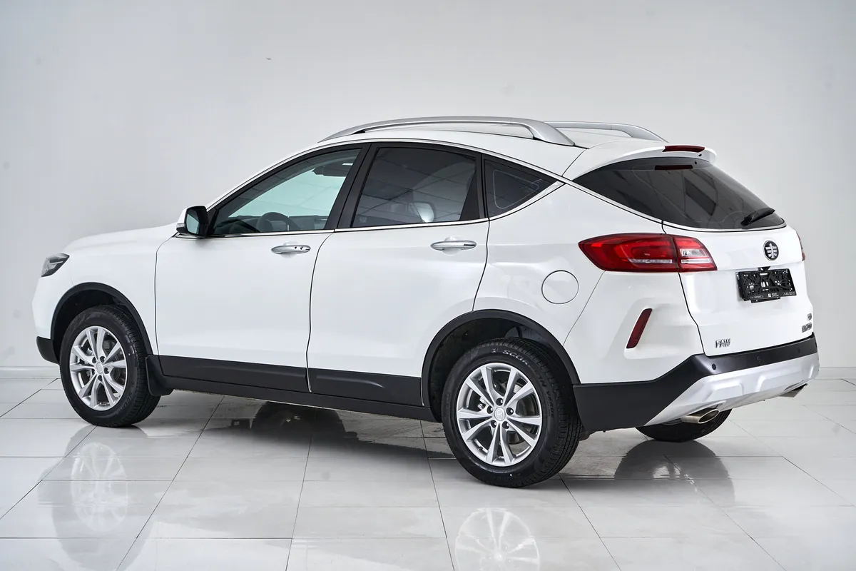 FAW Besturn X80 I Рестайлинг · Luxury — фото 4