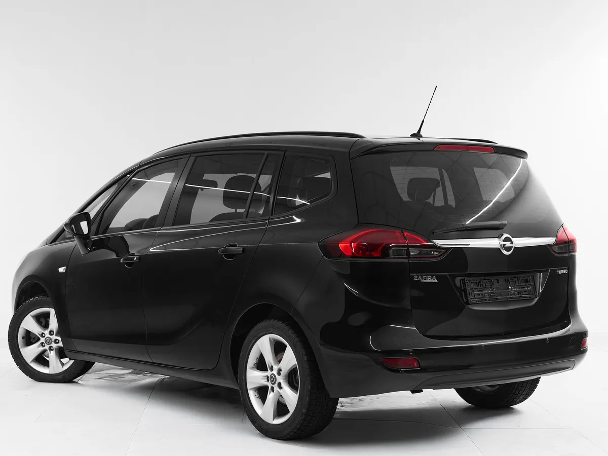 Opel Zafira C — фото 4