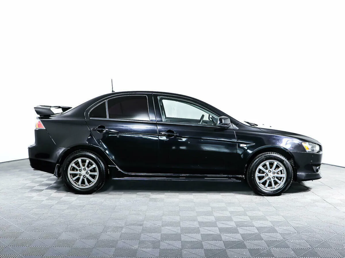 Mitsubishi Lancer X — фото 4