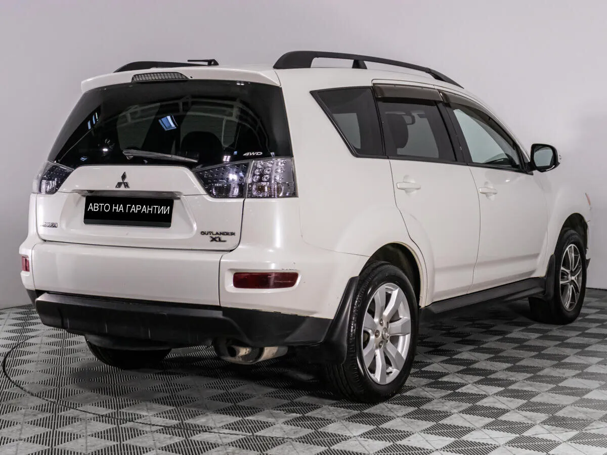 Mitsubishi Outlander II Рестайлинг · Ultimate — фото 3