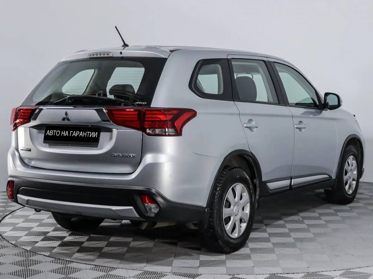Mitsubishi Outlander III Рестайлинг 2 · Invite — фото 5