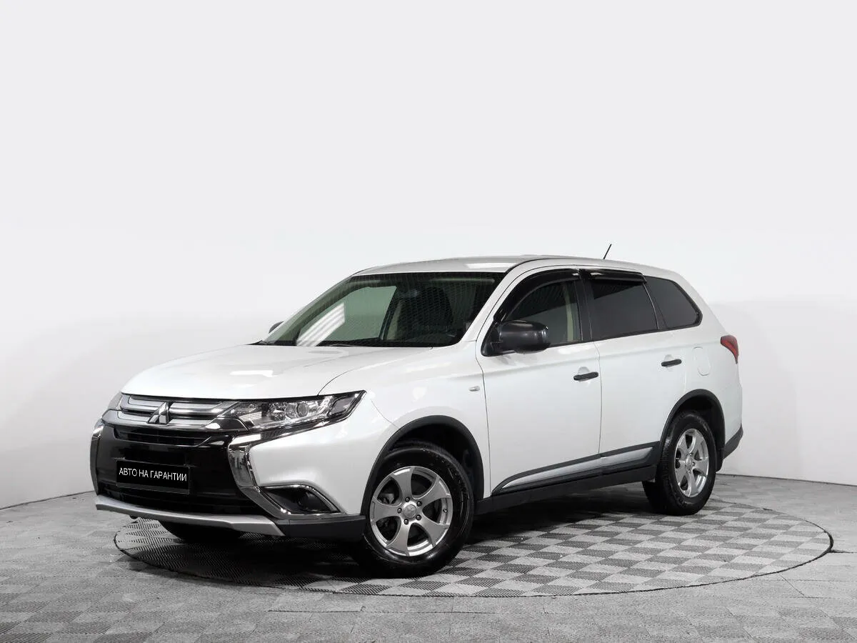 Mitsubishi Outlander III Рестайлинг 2 · Inform