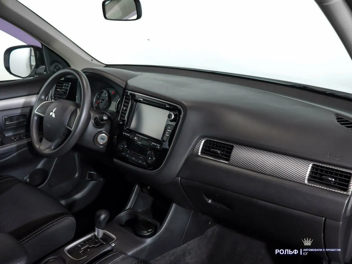Mitsubishi Outlander III Рестайлинг 2 · Inform — фото 5