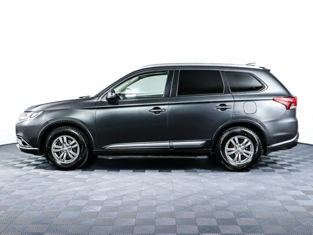 Mitsubishi Outlander III Рестайлинг 2 · Invite — фото 3