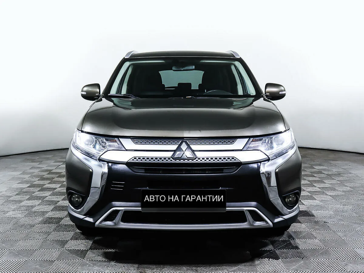 Mitsubishi Outlander III Рестайлинг 3 · Inform (2018-2021) — фото 2