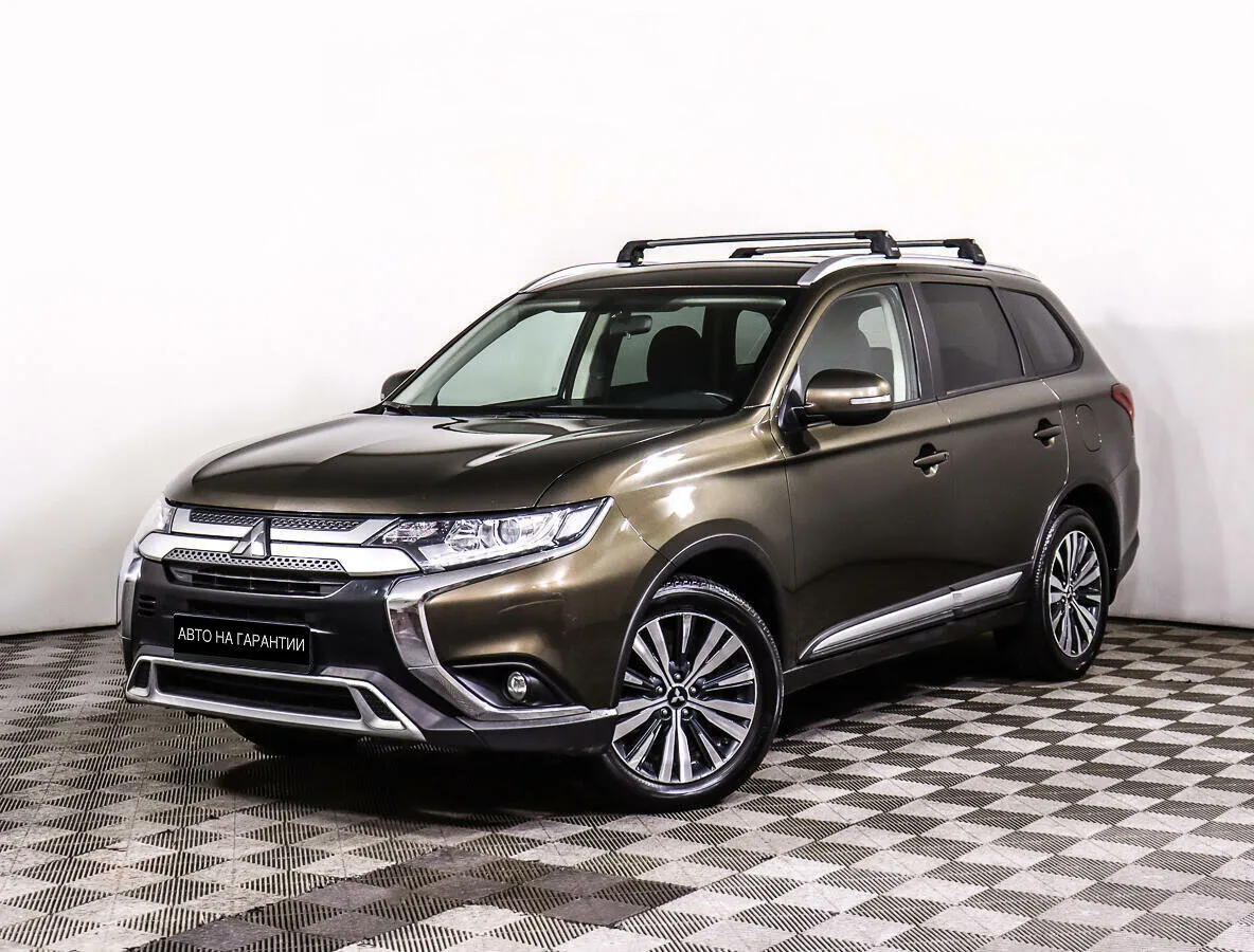 Mitsubishi Outlander III Рестайлинг 3 · Invite