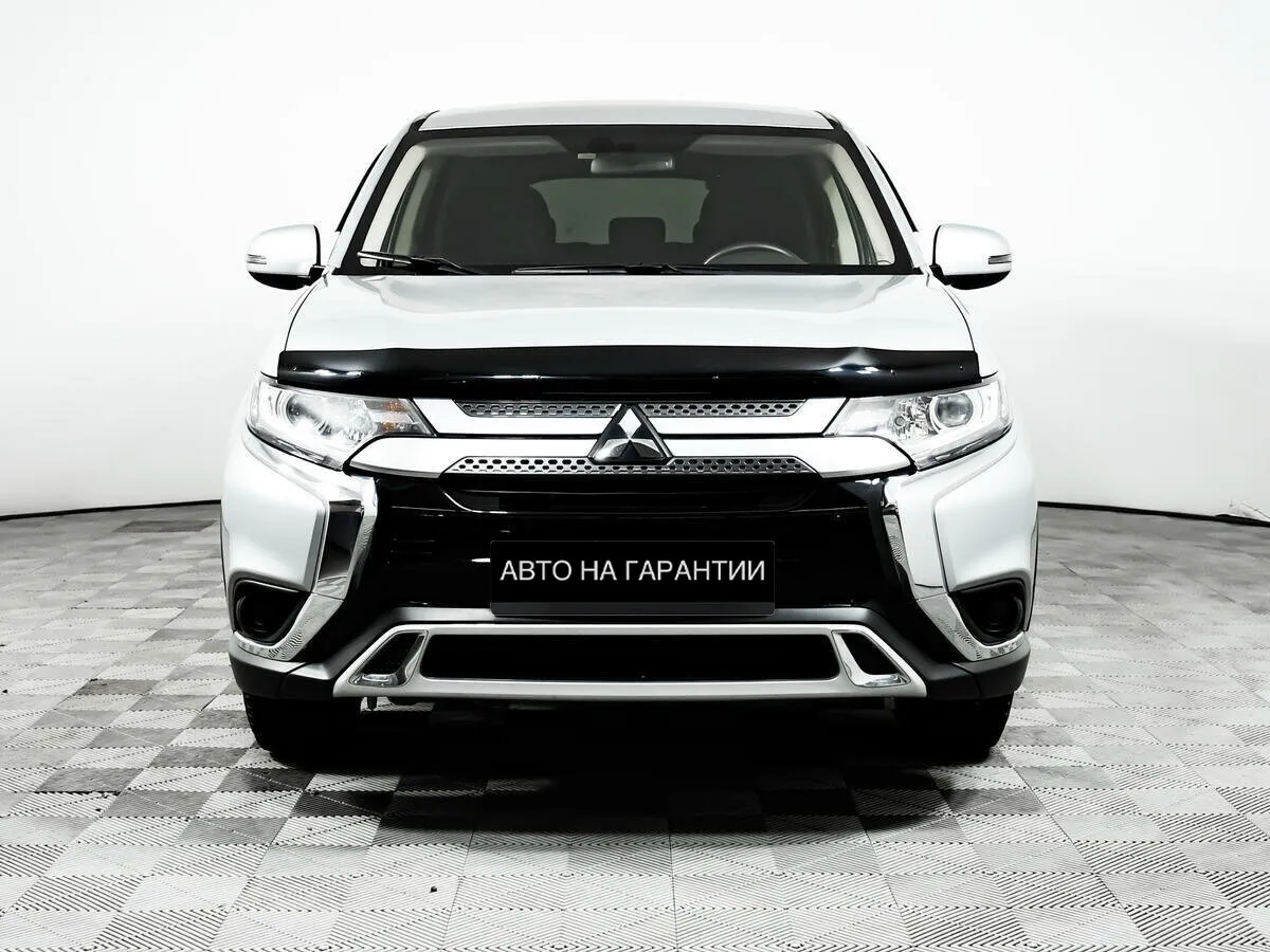 Mitsubishi Outlander III Рестайлинг 3 · Invite — фото 2
