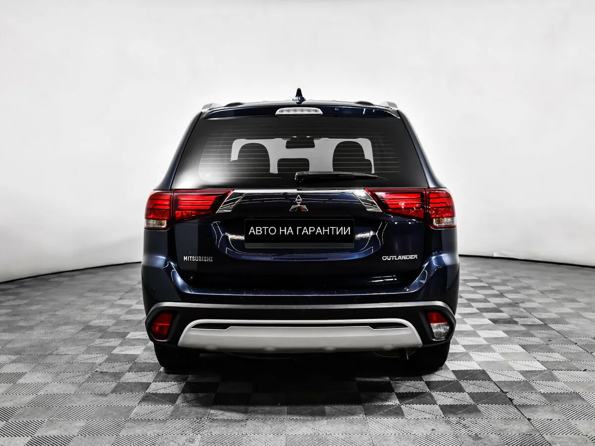 Mitsubishi Outlander III Рестайлинг 3 · Invite — фото 4