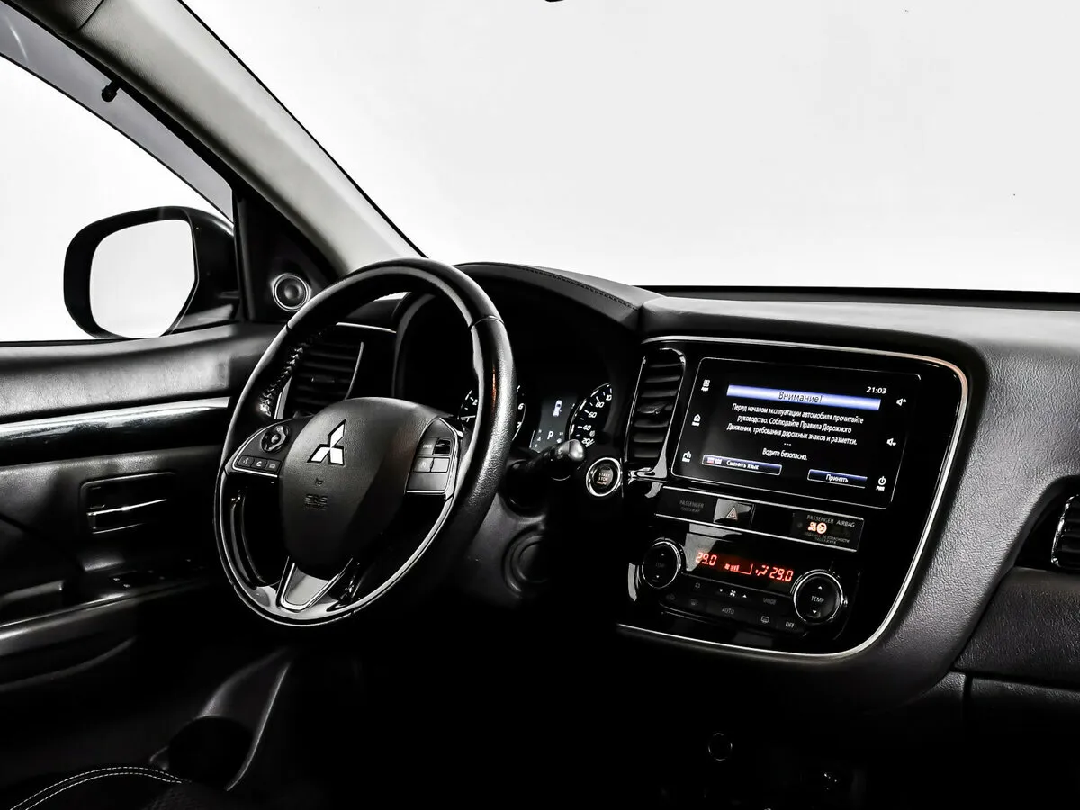 Mitsubishi Outlander III Рестайлинг 3 · Invite — фото 5