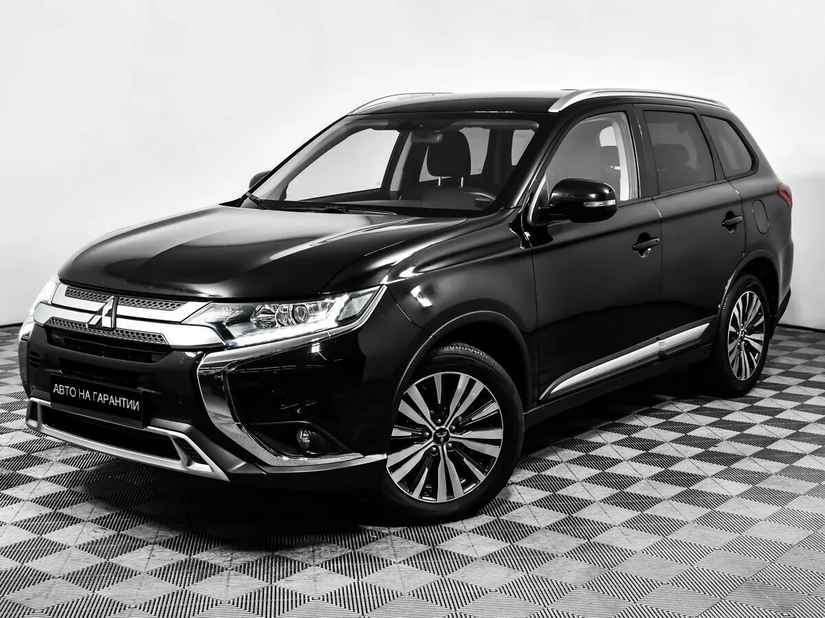 Mitsubishi Outlander III Рестайлинг 3 · Inform