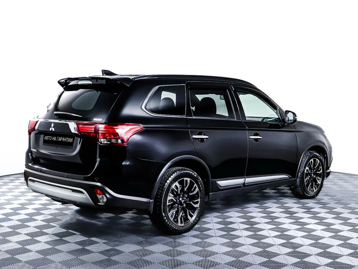 Mitsubishi Outlander III Рестайлинг 3 · Instyle — фото 5