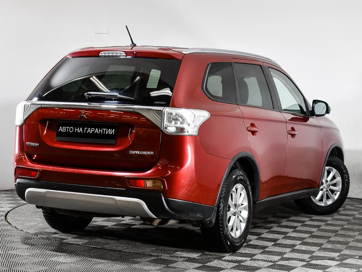 Mitsubishi Outlander III Рестайлинг · Intense — фото 3
