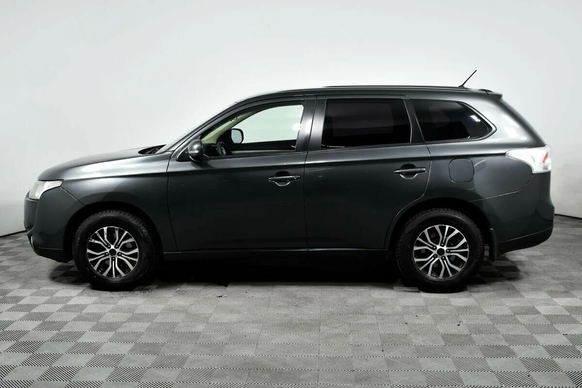 Mitsubishi Outlander III Рестайлинг · Inform — фото 3