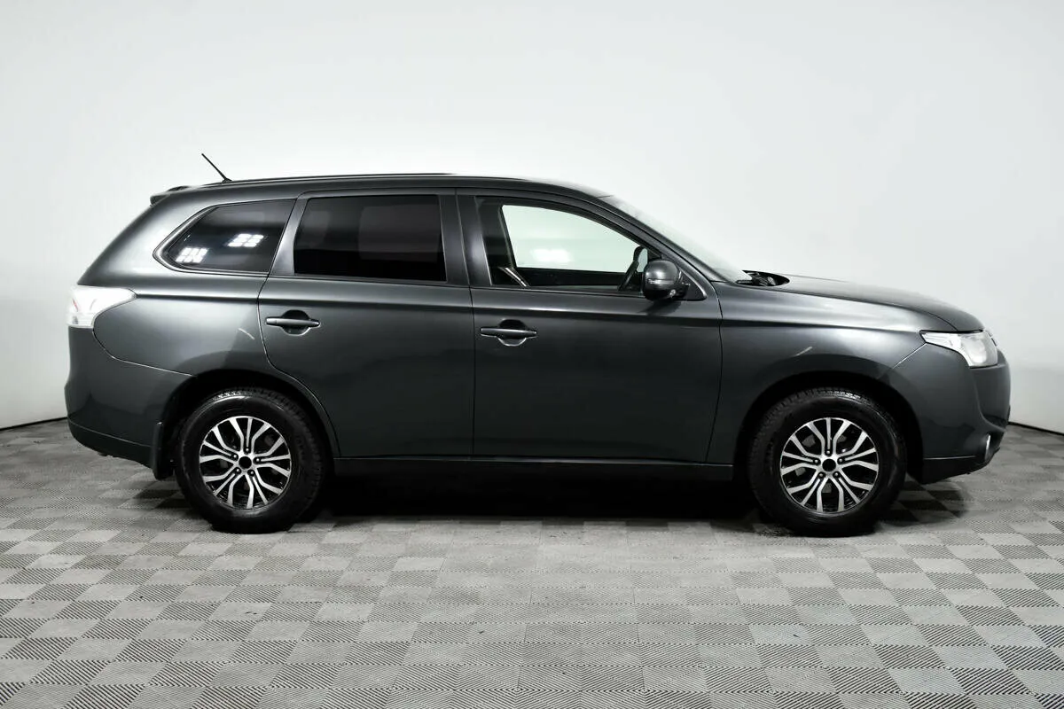 Mitsubishi Outlander III Рестайлинг · Inform — фото 4