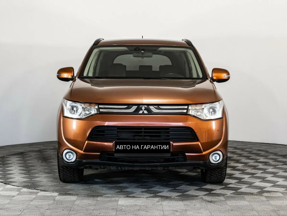 Mitsubishi Outlander III · Intense — фото 2