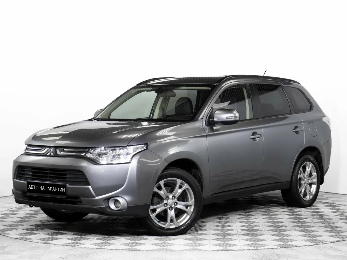 Mitsubishi Outlander III · Intense