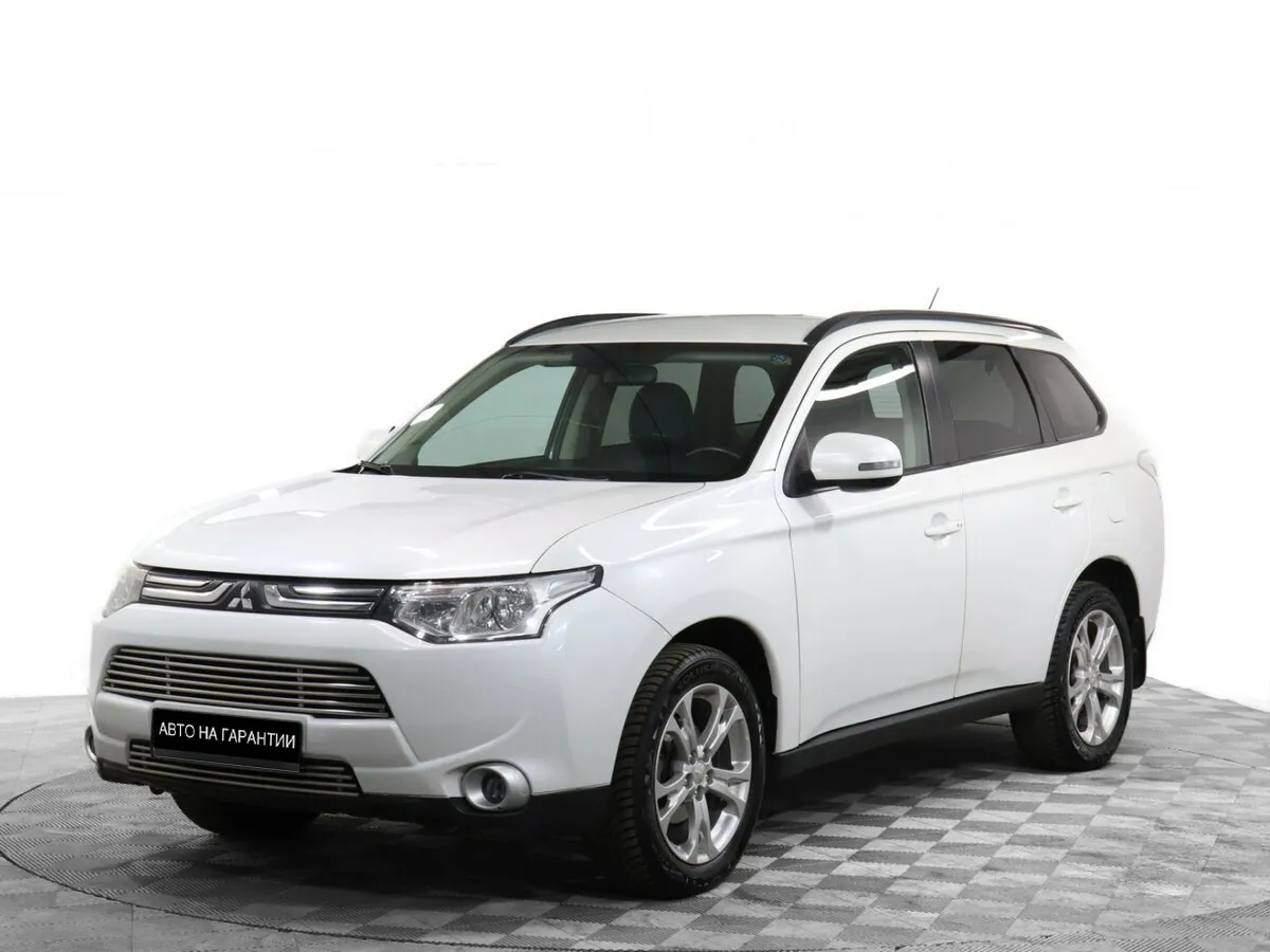 Mitsubishi Outlander III · Intense