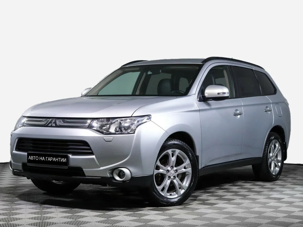Mitsubishi Outlander III · Instyle