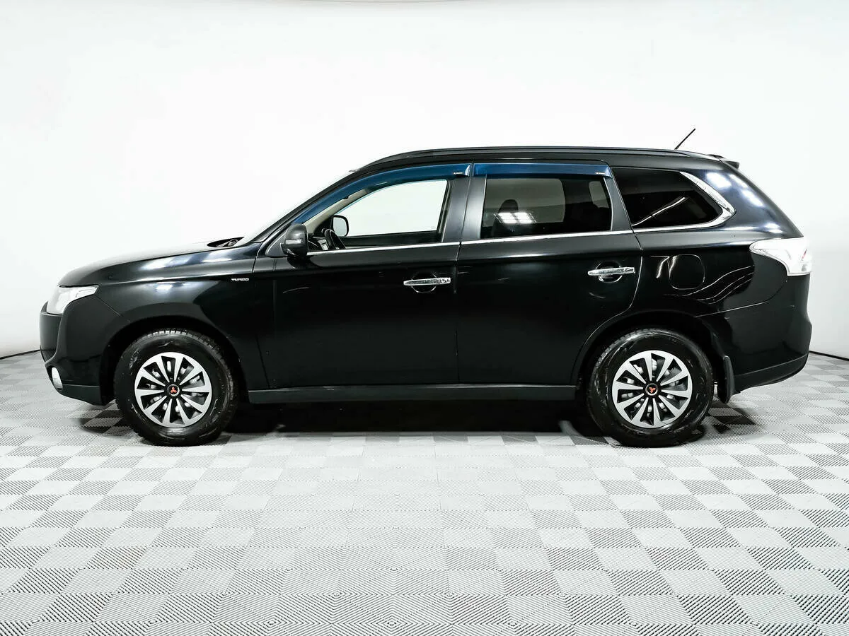 Mitsubishi Outlander III · Invite — фото 3