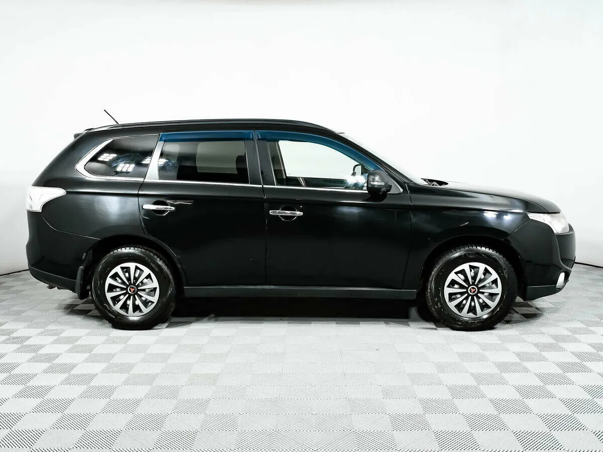 Mitsubishi Outlander III · Invite — фото 4