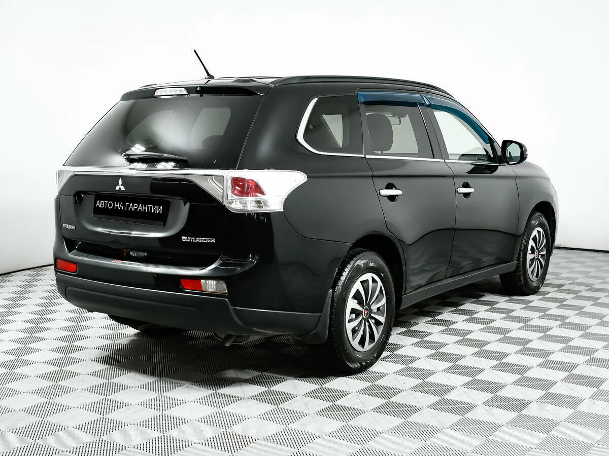 Mitsubishi Outlander III · Invite — фото 5
