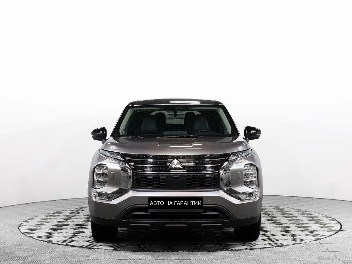 Mitsubishi Outlander IV · HL — фото 2