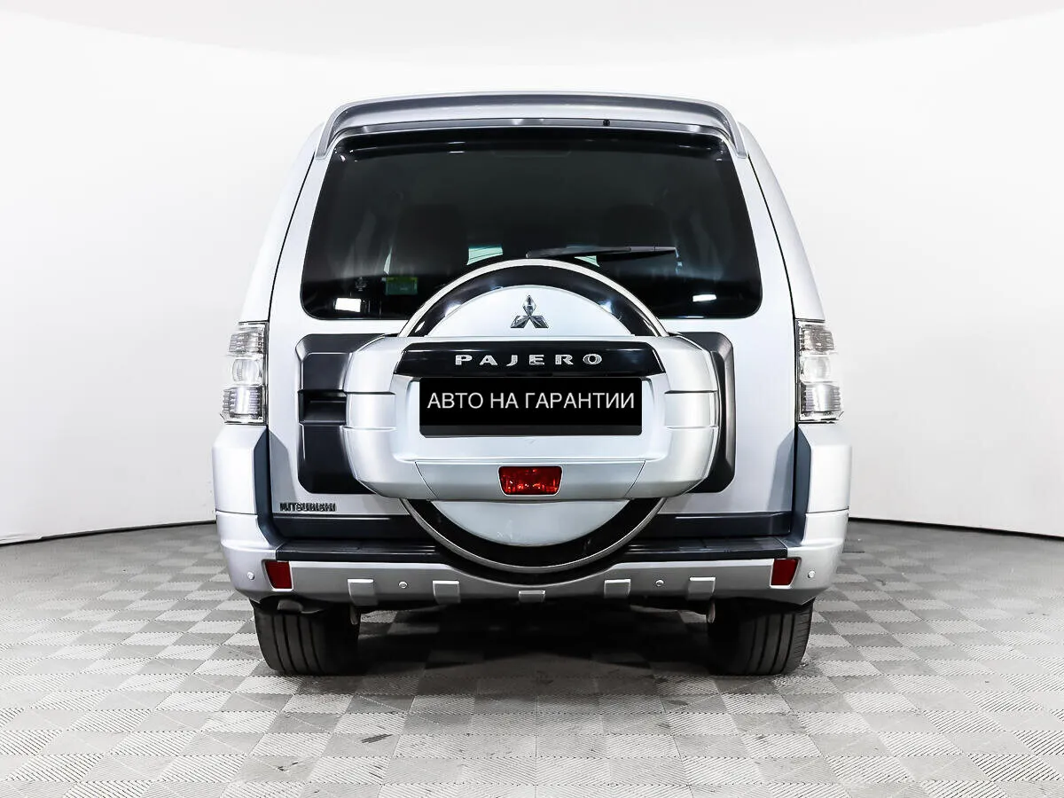 Mitsubishi Pajero IV Рестайлинг 1 · Instyle — фото 4