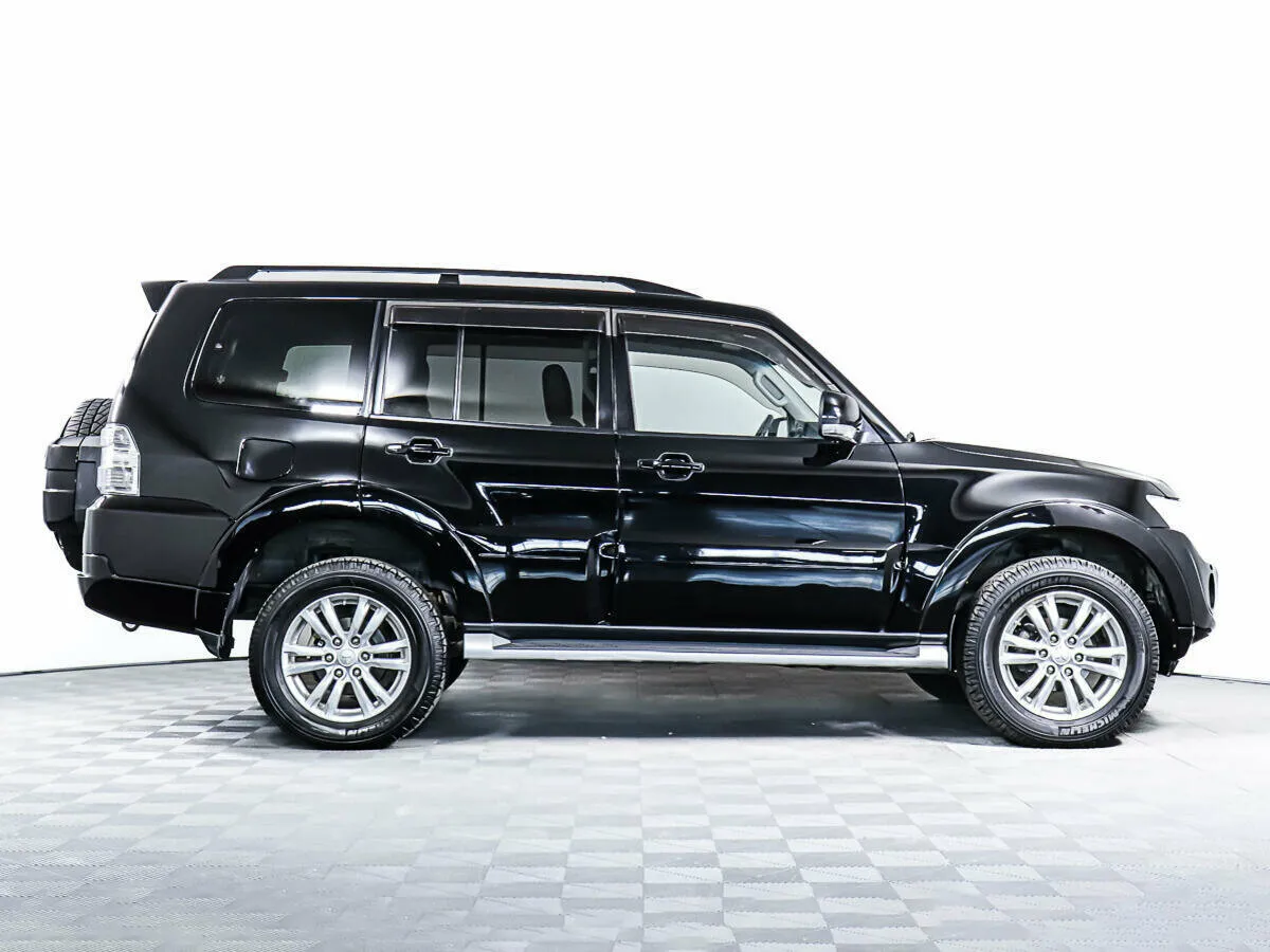Mitsubishi Pajero IV Рестайлинг 1 · Intense — фото 4