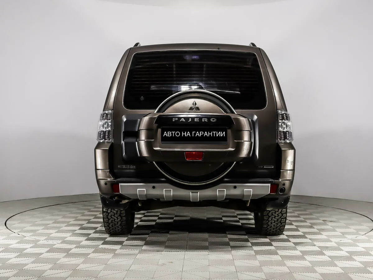 Mitsubishi Pajero IV Рестайлинг 1 · Instyle — фото 4