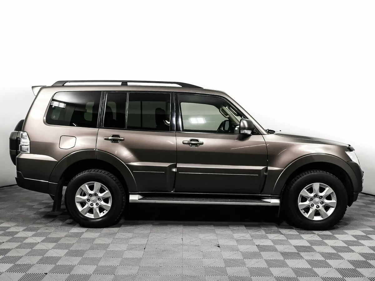 Mitsubishi Pajero IV Рестайлинг 2 · Ultimate — фото 4