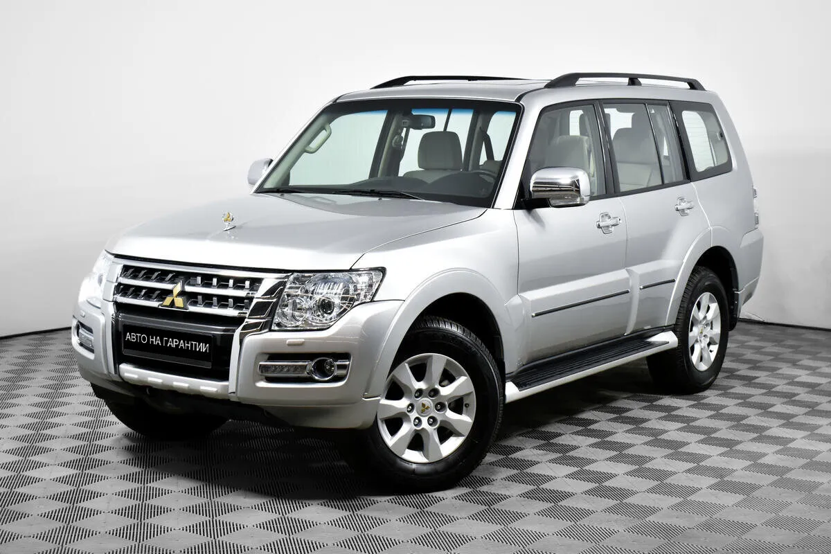 Mitsubishi Pajero IV Рестайлинг 2 · GLS