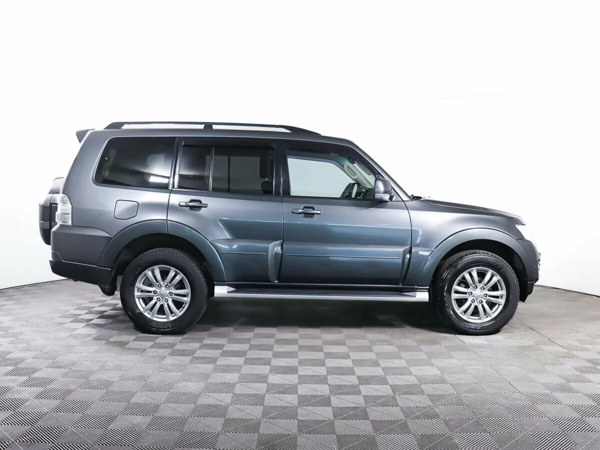 Mitsubishi Pajero IV Рестайлинг 2 · Intense — фото 4