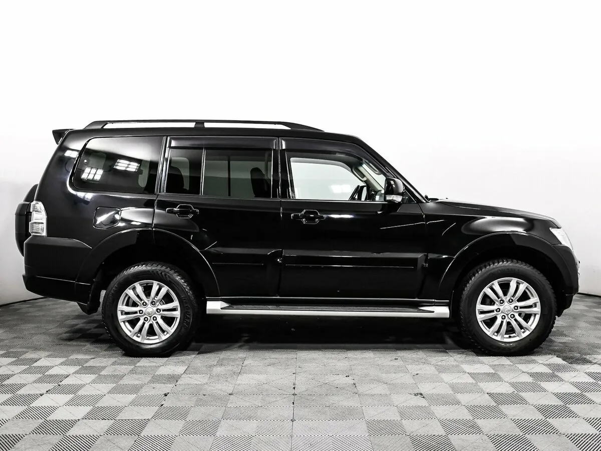 Mitsubishi Pajero IV Рестайлинг 2 · GLS — фото 4