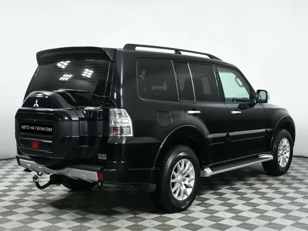 Mitsubishi Pajero IV Рестайлинг 2 · GLS — фото 3