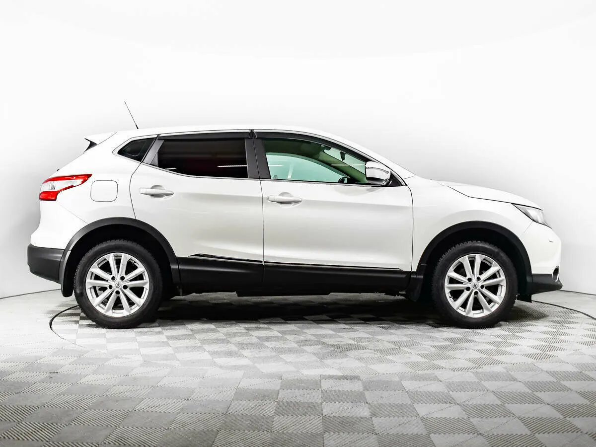 Nissan Qashqai II · SE — фото 4