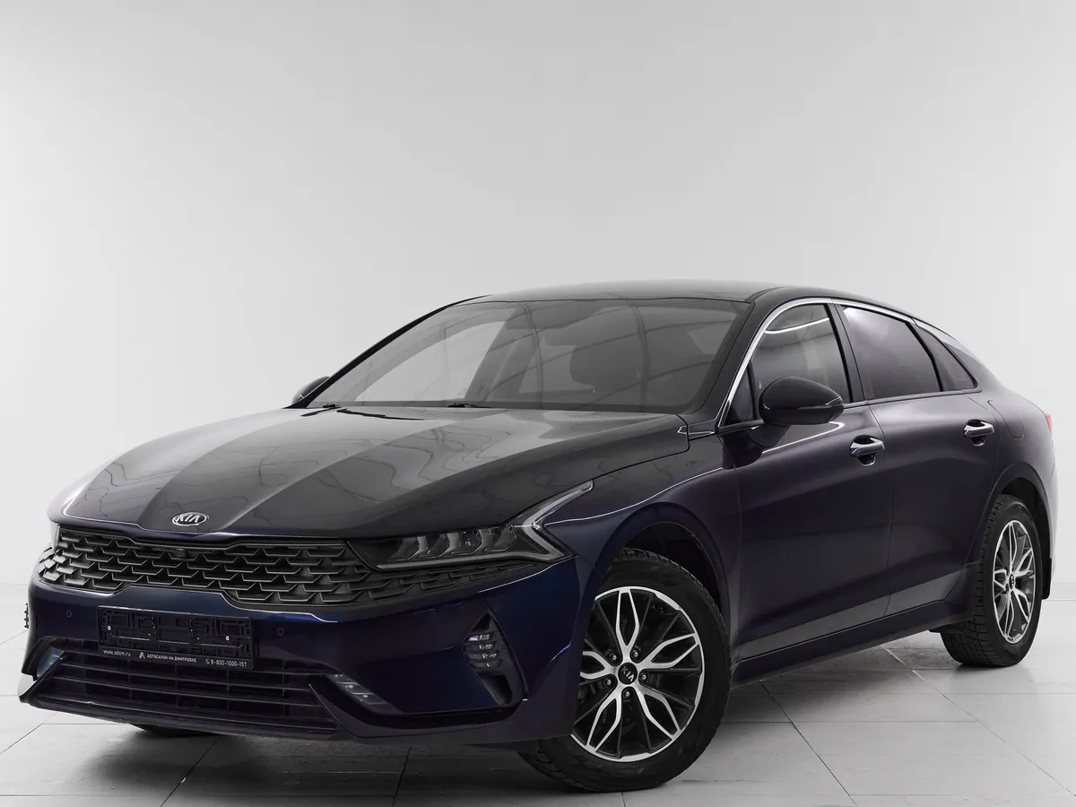 Kia K5 III · Luxe