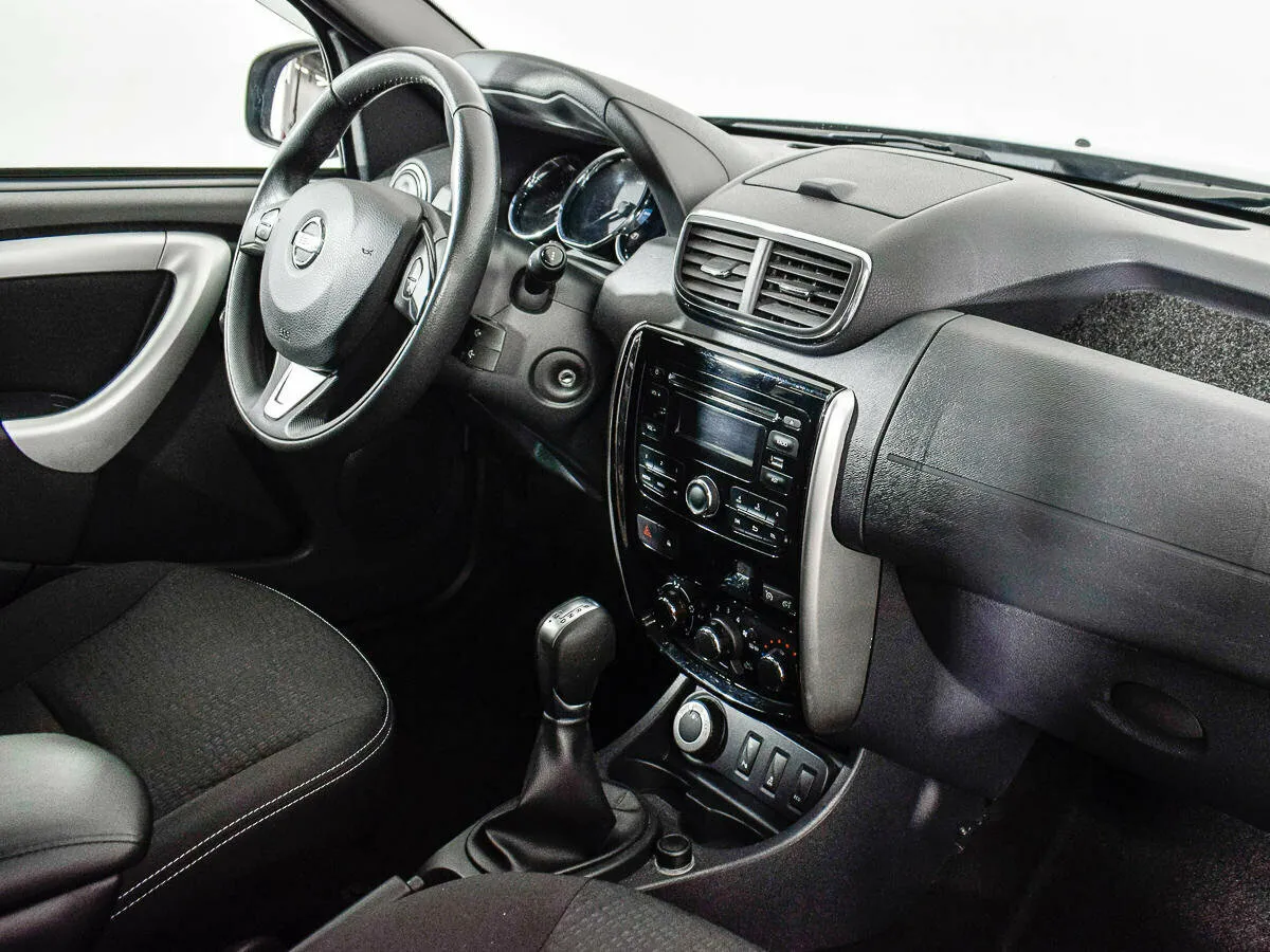 Nissan Terrano III (D10) · Elegance — фото 5