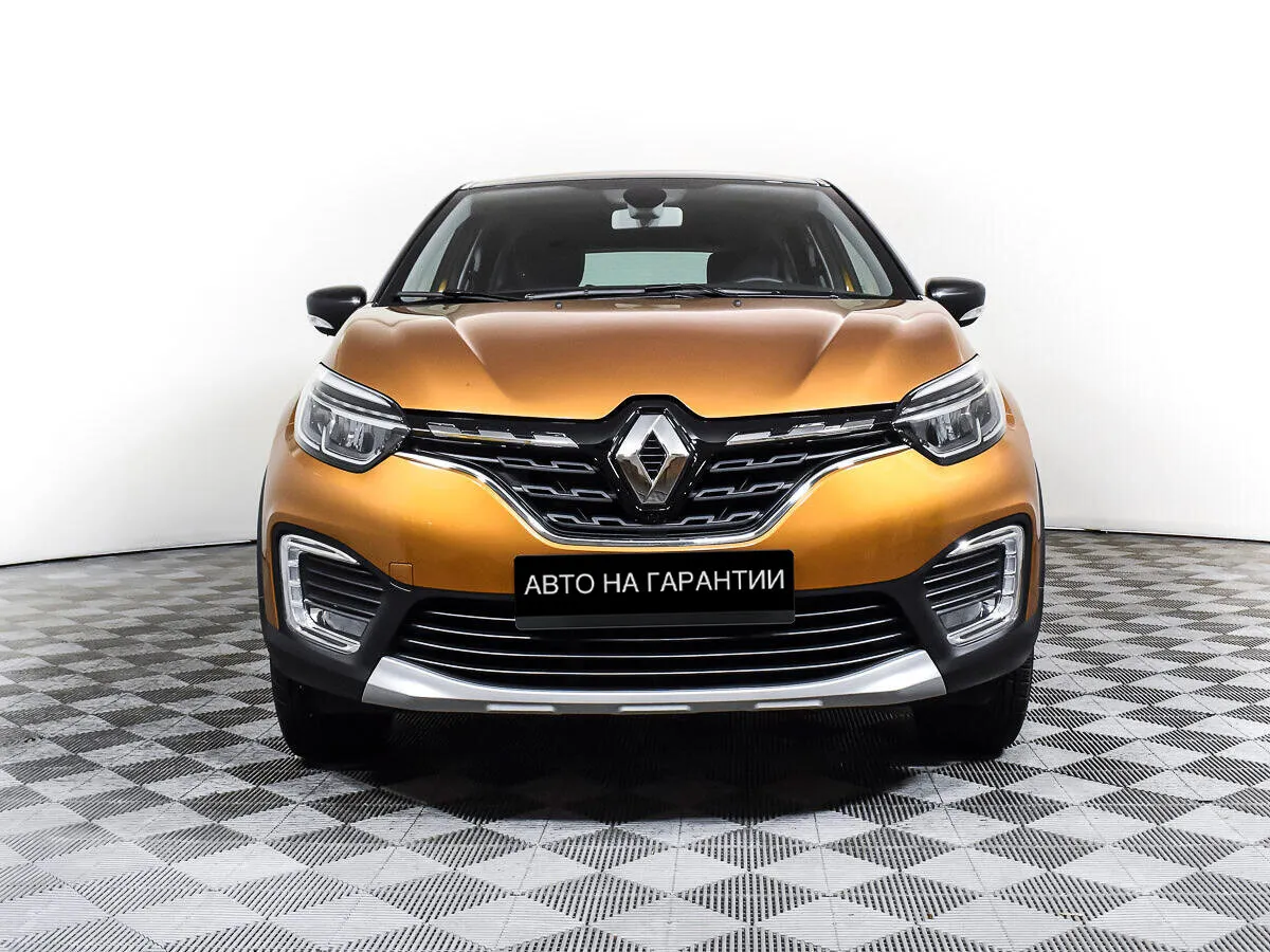 Renault Kaptur I Рестайлинг · Intense — фото 2