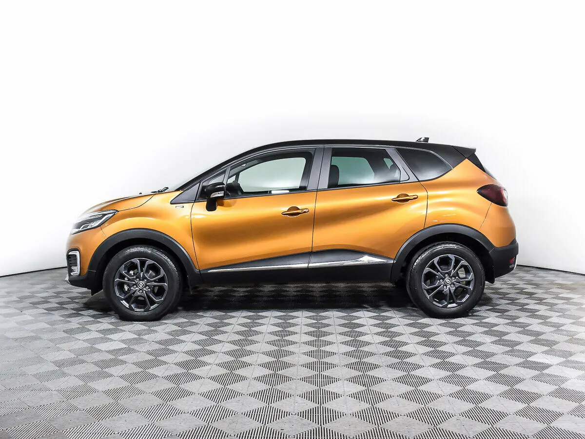 Renault Kaptur I Рестайлинг · Intense — фото 3