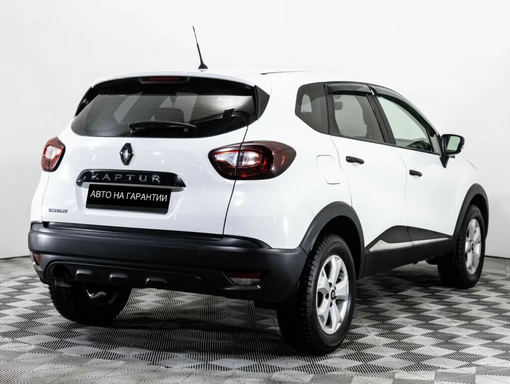 Renault Kaptur I · Life — фото 5