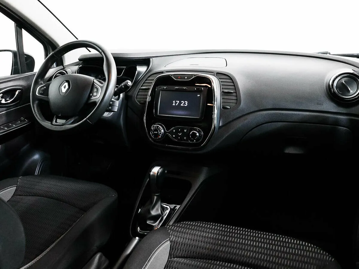 Renault Kaptur I · Life — фото 5