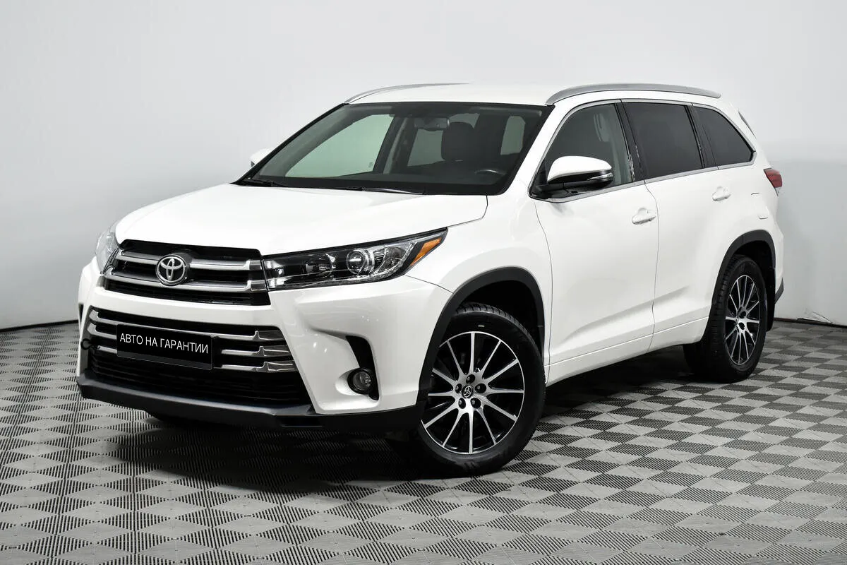 Toyota Highlander III (XU50) Рестайлинг · Элеганс