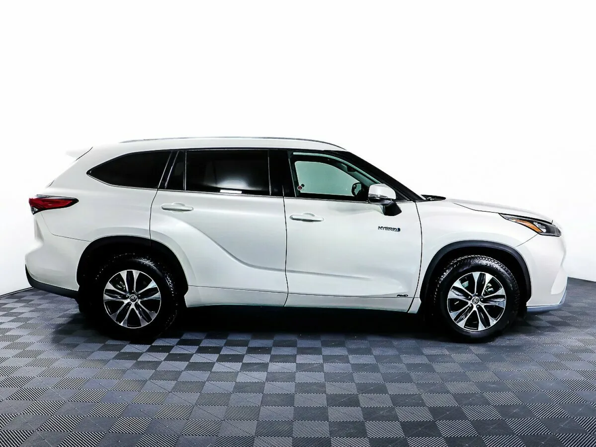 Toyota Highlander IV (XU70) · Limited — фото 3