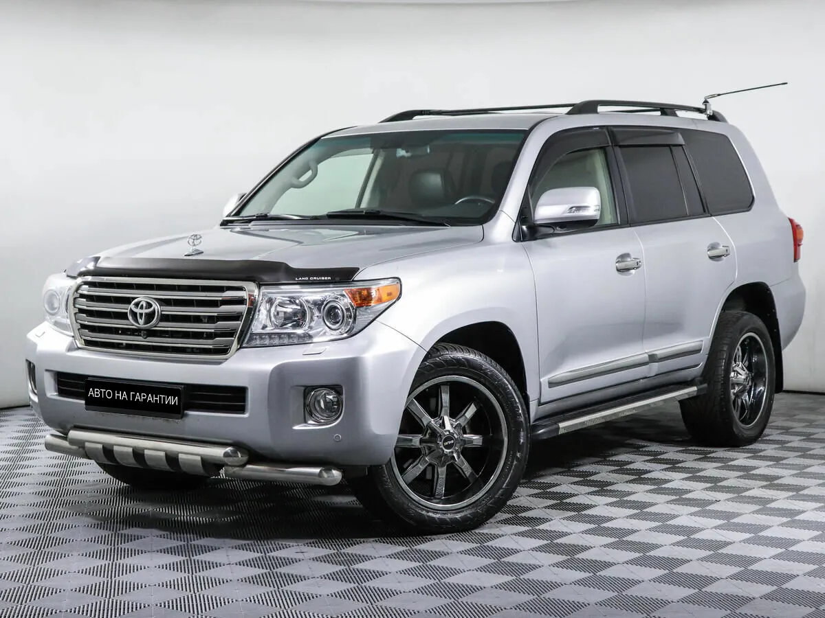 Toyota Land Cruiser 200 Series Рестайлинг 1 · SE «Brownstone» (5 мест)
