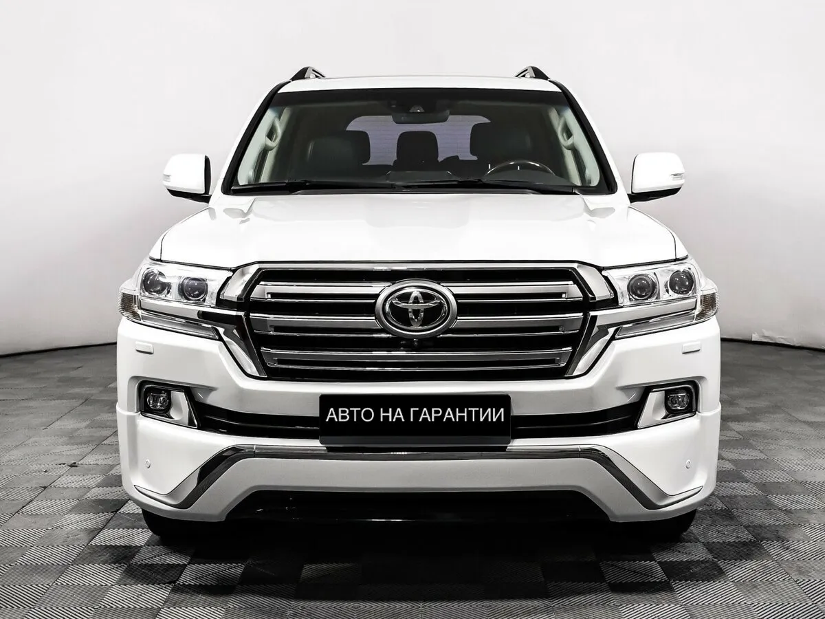 Toyota Land Cruiser 200 Series Рестайлинг 2 · Executive White — фото 2