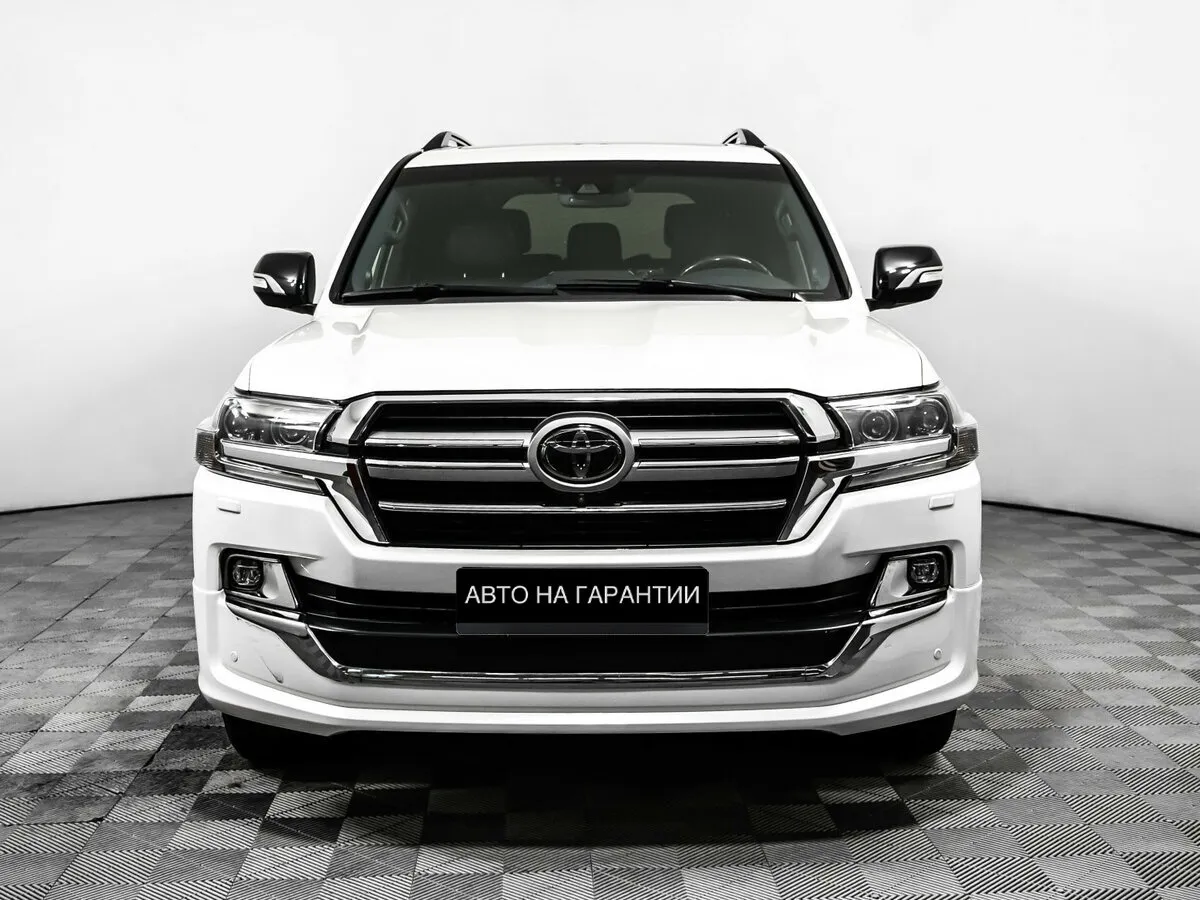 Toyota Land Cruiser 200 Series Рестайлинг 2 · Комфорт — фото 2