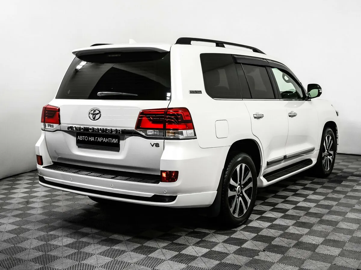 Toyota Land Cruiser 200 Series Рестайлинг 2 · Комфорт — фото 3